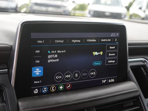 Used 2021 Chevrolet Suburban Z71 w/ Luxury Package AWD/4WD image 23