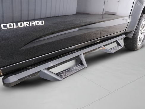 Used 2016 Chevrolet Colorado Z71 AWD/4WD image 39