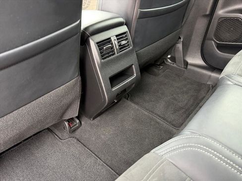 Used 2022 Mitsubishi Outlander SE image 25