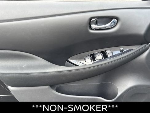 Certified 2025 Nissan Leaf SV Plus FWD image 10