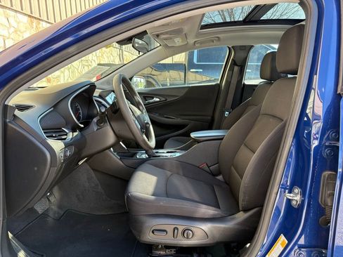 Used 2023 Chevrolet Malibu LT image 16