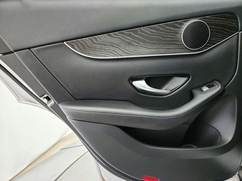 Used 2016 Mercedes-Benz GLC 300 4MATIC image 21