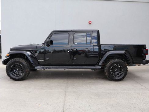 Used 2021 Jeep Gladiator Overland AWD/4WD image 2