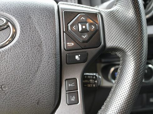 Used 2021 Toyota Tacoma TRD Sport image 44