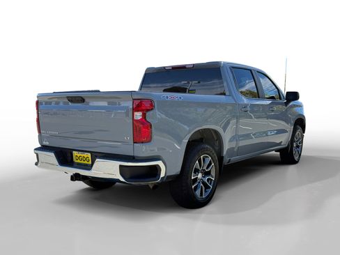 Used 2024 Chevrolet Silverado 1500 LT AWD/4WD image 5