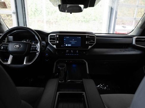 Used 2022 Toyota Tundra SR5 w/ Convenience Package image 20