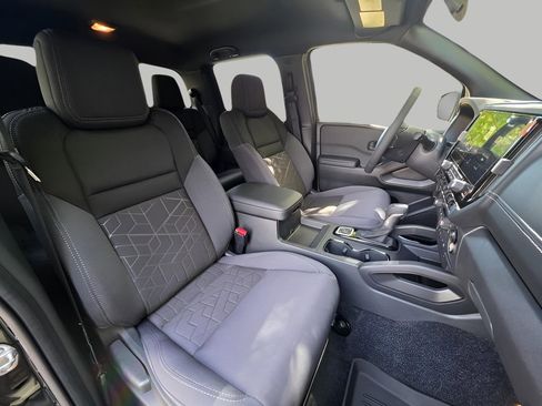 New 2026 Nissan Frontier SV w/ All-Weather Content Package AWD/4WD image 11