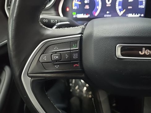 Used 2021 Jeep Grand Cherokee L Limited AWD/4WD image 19