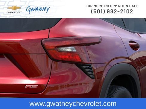 New 2026 Chevrolet Trax RS w/ Sunroof Package FWD image 11