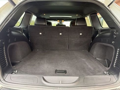 Used 2019 Jeep Grand Cherokee Altitude AWD/4WD image 15