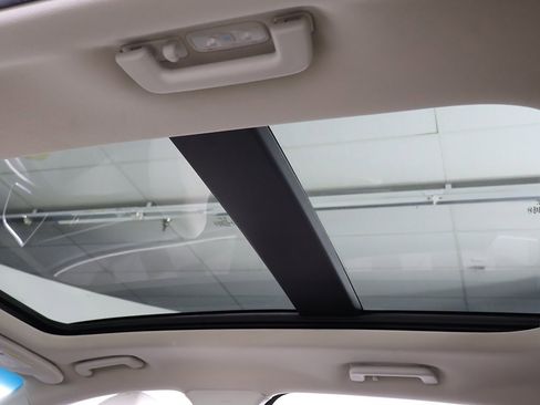 Used 2019 Ford Edge Titanium w/ Equipment Group 301A image 25