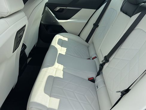 New 2025 BMW 530i w/ Premium Package image 16