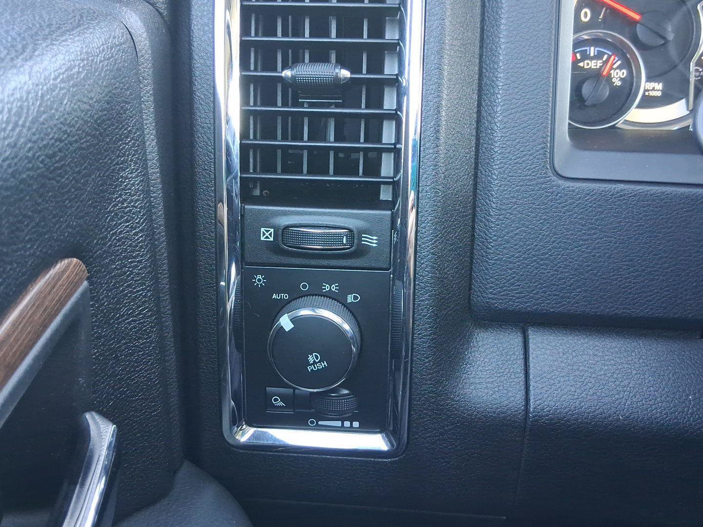 Used 2017 RAM 2500 Laramie AWD/4WD image 17