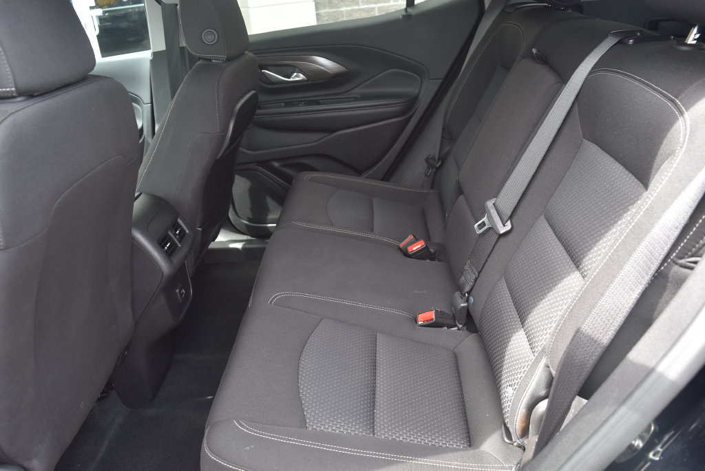 Used 2024 GMC Terrain SLE AWD/4WD image 9