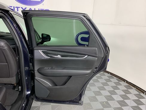 Used 2021 Cadillac XT5 Premium Luxury image 34