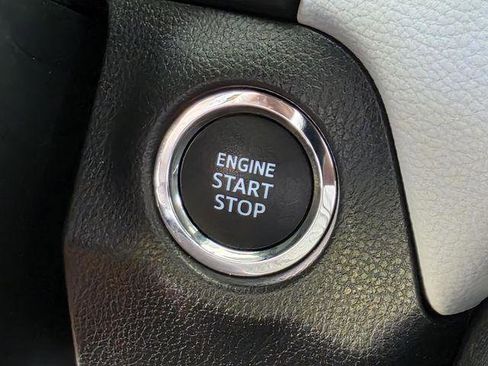 Certified 2025 Toyota RAV4 XLE w/ Convenience Package FWD image 19