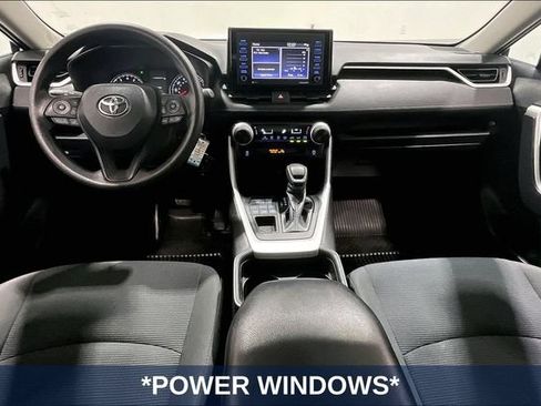Used 2020 Toyota RAV4 LE AWD/4WD image 10