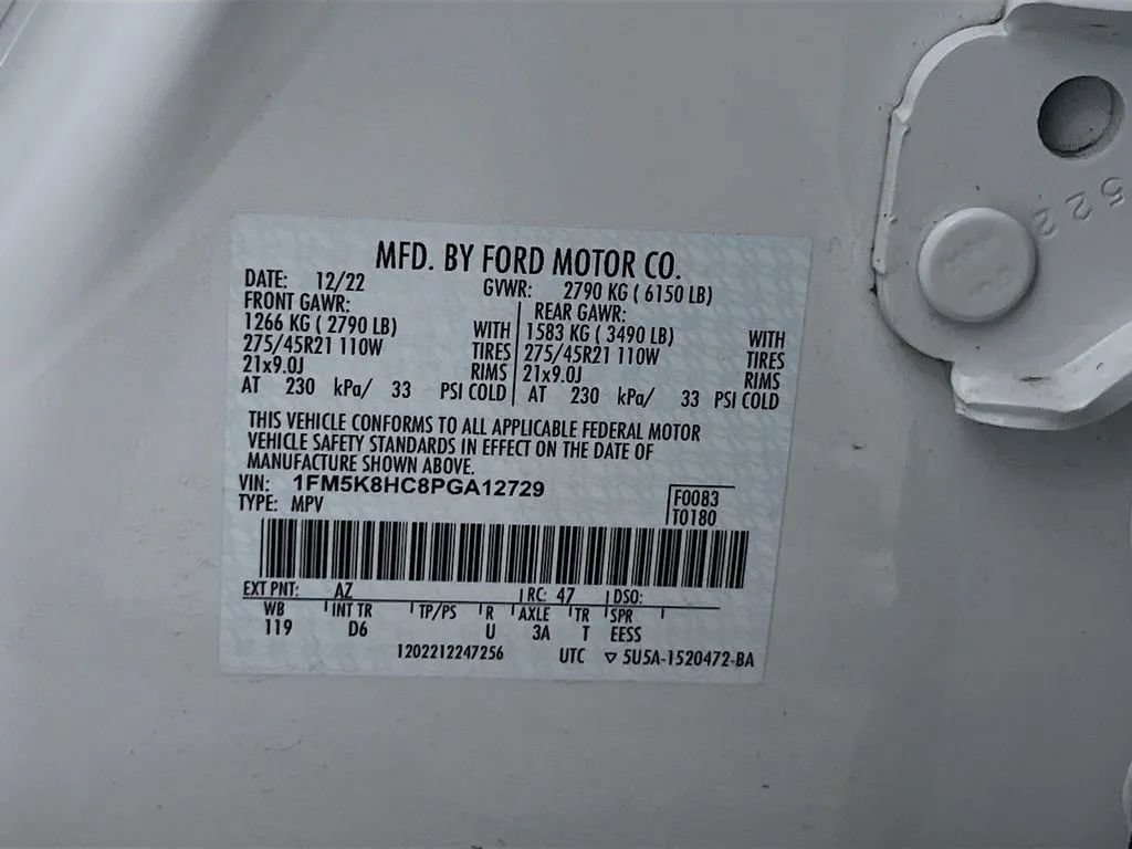Used 2023 Ford Explorer Platinum w/ Technology Package AWD/4WD image 35