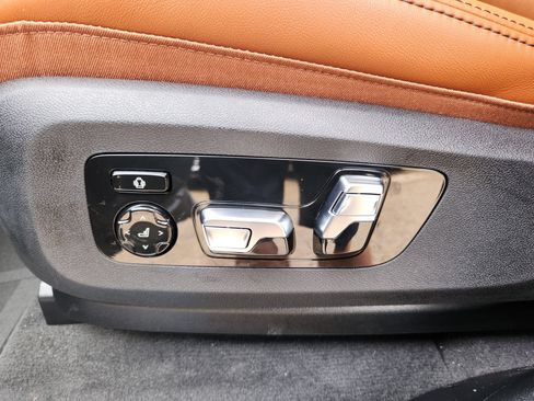 Used 2026 BMW X5 M60i AWD/4WD image 17