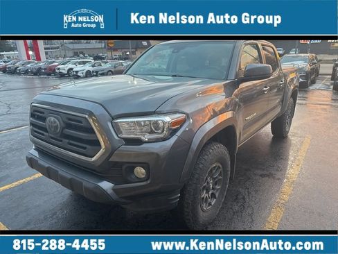 Used 2018 Toyota Tacoma SR5 image 1