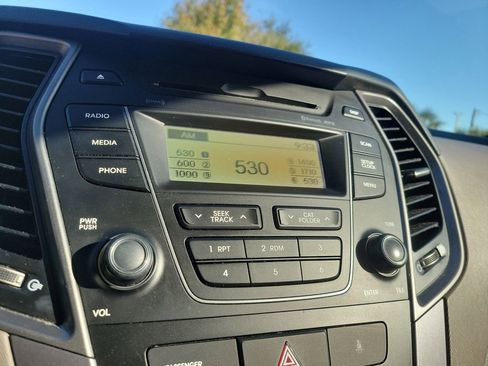 Used 2014 Hyundai Santa Fe Sport image 19