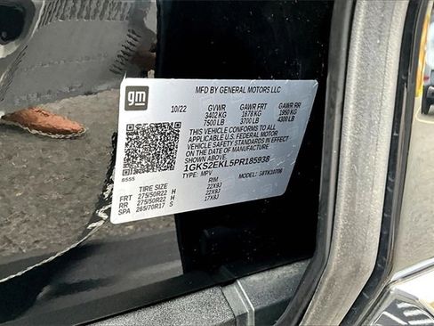 Used 2023 GMC Yukon Denali Ultimate image 33