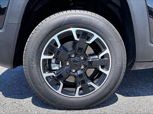 Used 2023 Jeep Renegade Latitude AWD/4WD image 7
