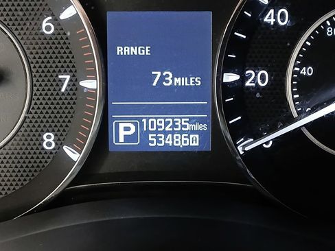 Used 2019 Nissan Armada SL w/ Premium Package RWD image 32