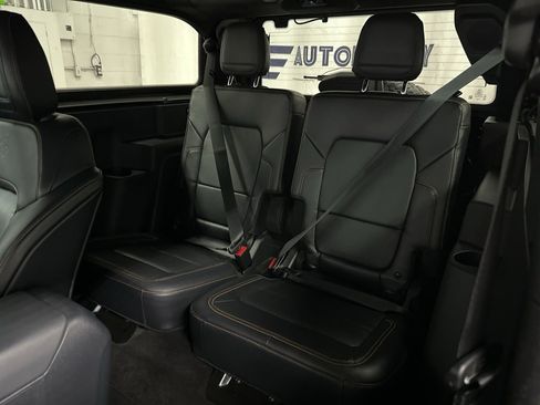 Used 2023 Ford Bronco Badlands image 35