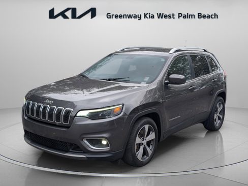 Used 2019 Jeep Cherokee Limited w/ Trailer Tow Group image 4