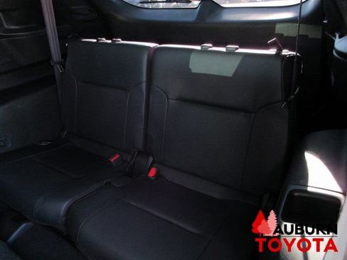Used 2023 Mitsubishi Outlander SEL image 24