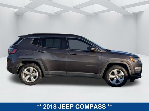 Used 2018 Jeep Compass Latitude w/ Popular Equipment Group image 3