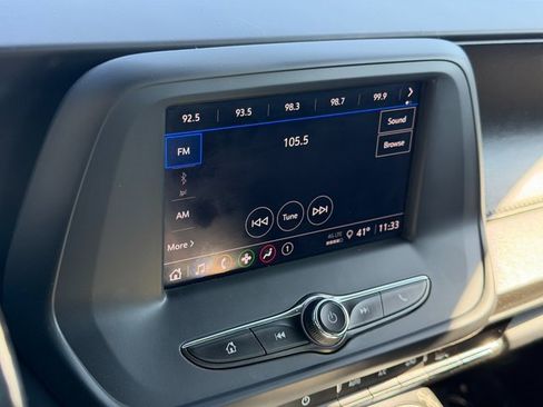 Used 2023 Chevrolet Camaro LT image 27