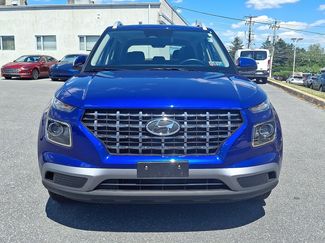 Used 2025 Hyundai Venue SEL FWD video 2