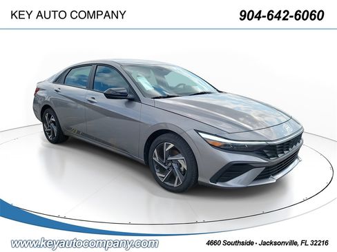 Used 2025 Hyundai Elantra Sport w/ Cargo Package image 1