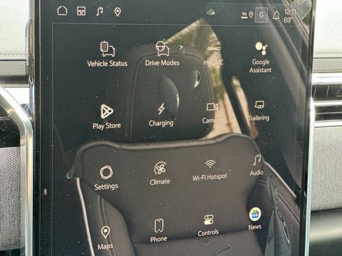 New 2026 GMC Sierra EV Elevation image 17