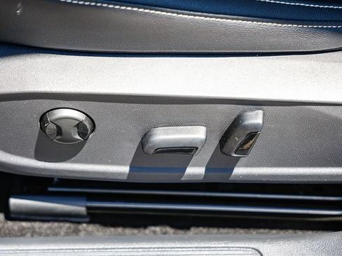 Used 2023 Volkswagen Jetta SE FWD image 26