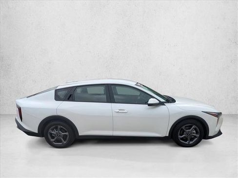 Used 2025 Kia K4 FWD image 4