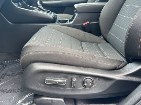 Used 2025 Honda CR-V Sport image 15