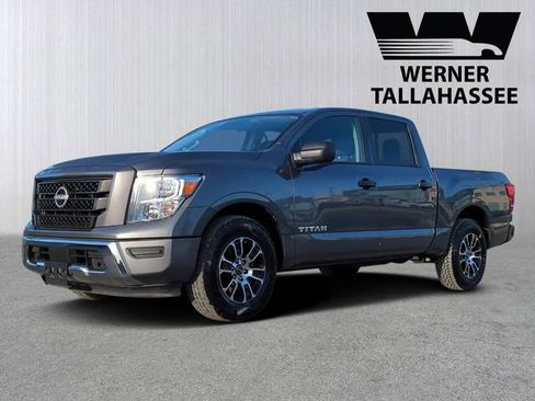 Used 2023 Nissan Titan SV image 1