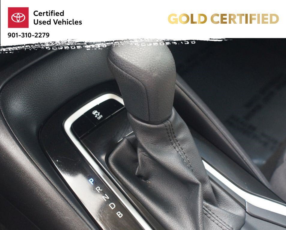 Used 2025 Toyota Corolla LE FWD image 10