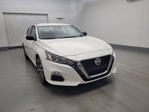 Used 2020 Nissan Altima 2.5 SR image 14
