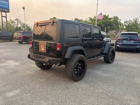 Used 2018 Jeep Wrangler Unlimited Sport w/ Connectivity Group AWD/4WD image 6