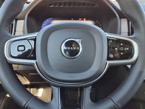 New 2026 Volvo XC90 B6 Ultra w/ Lounge Package image 16