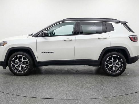 Used 2025 Jeep Compass Limited AWD/4WD image 5