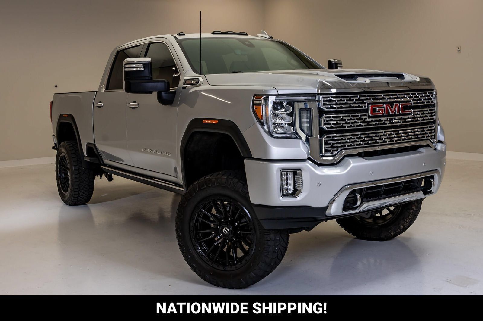 Used 2023 GMC Sierra 2500 Denali w/ Denali Ultimate Package AWD/4WD image 1