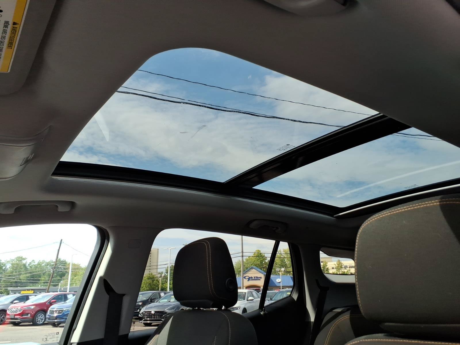 Used 2019 GMC Terrain SLE w/ Driver Convenience Package FWD image 11