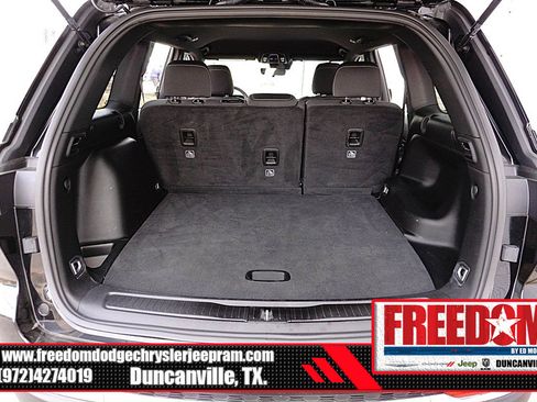 Certified 2025 Jeep Grand Cherokee Laredo image 43