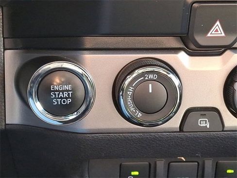 Certified 2021 Toyota Tacoma Limited image 24