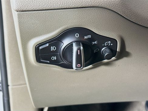 Used 2016 Audi Q5 2.0T Premium Plus w/ Technology Package image 17